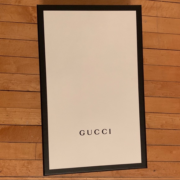 AUTHENTIC Gucci Sneakers (see tag still attached) - Picture 7 of 10